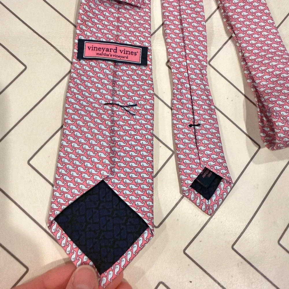 Vineyard Vines Pink Whale Silk Tie